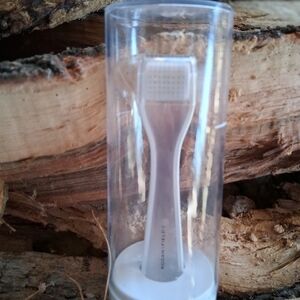 Rodan + Fields White Derma Roller